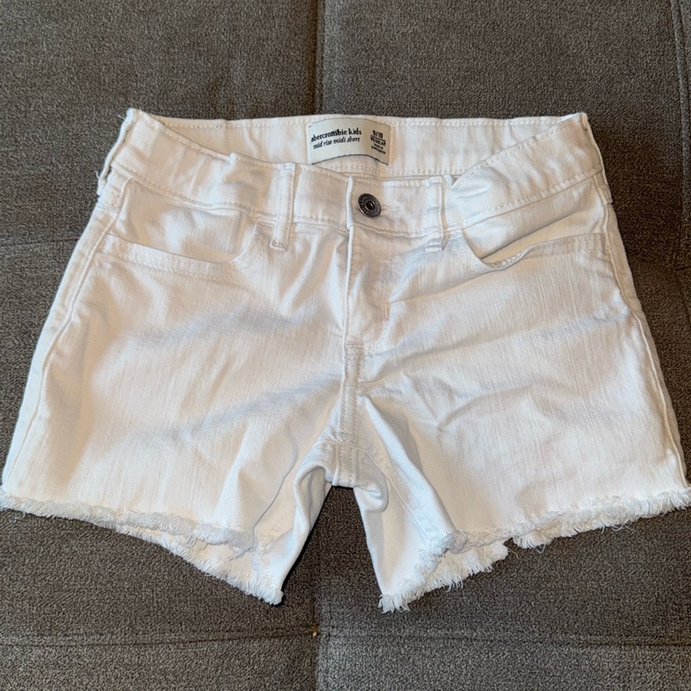 Kids Girls Abercrombie kids white Jean shorts size 9/10